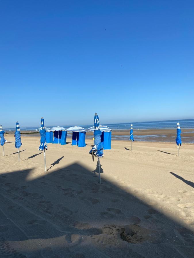La Villa L'Oiseau Bleu Proche De La Plage Et De Deauville !!! Awards 2025 Blonville-sur-Mer Bagian luar foto